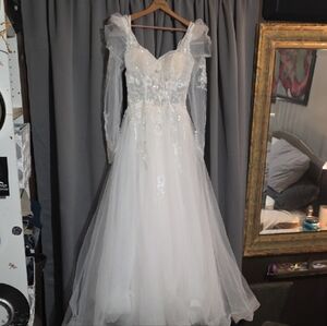 Hearbob White Lace Dress